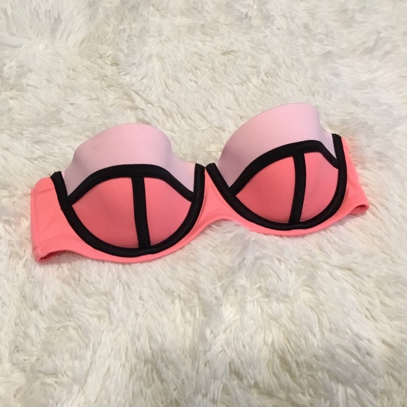 Victoria's Secret Other - Victoria’s Secret Strapless Bikini Top